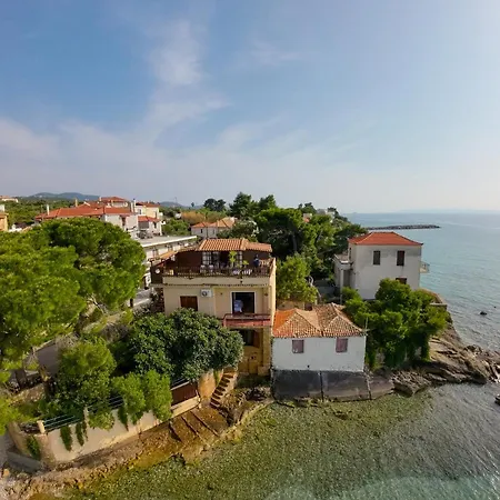 Nikos Panagiotareas House 펜션 *