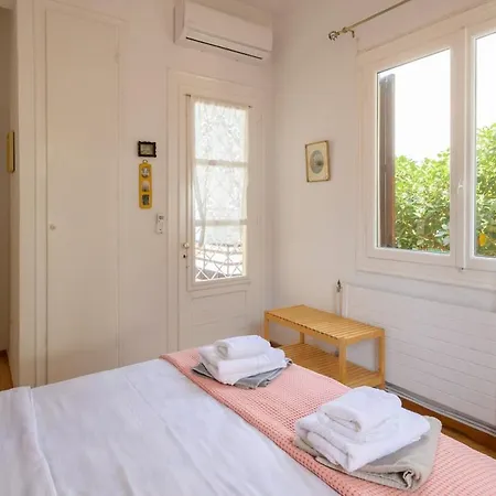 Nikos Panagiotareas House 펜션 *