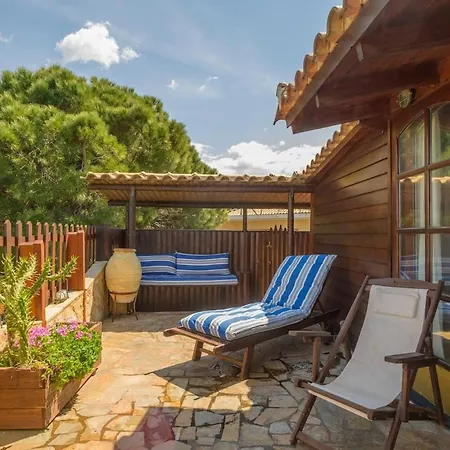 Nikos Panagiotareas House *