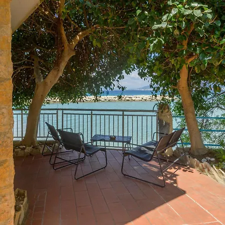 別荘 Nikos Panagiotareas House