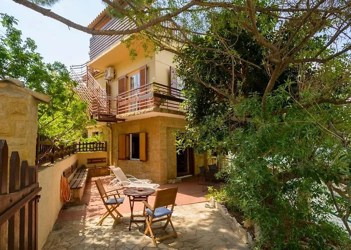 Nikos Panagiotareas House Casa de Férias Calamata