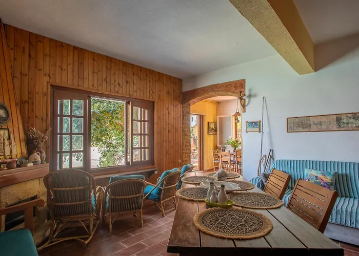 Nikos Panagiotareas House *