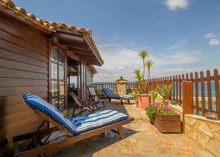 Nikos Panagiotareas House * Calamata